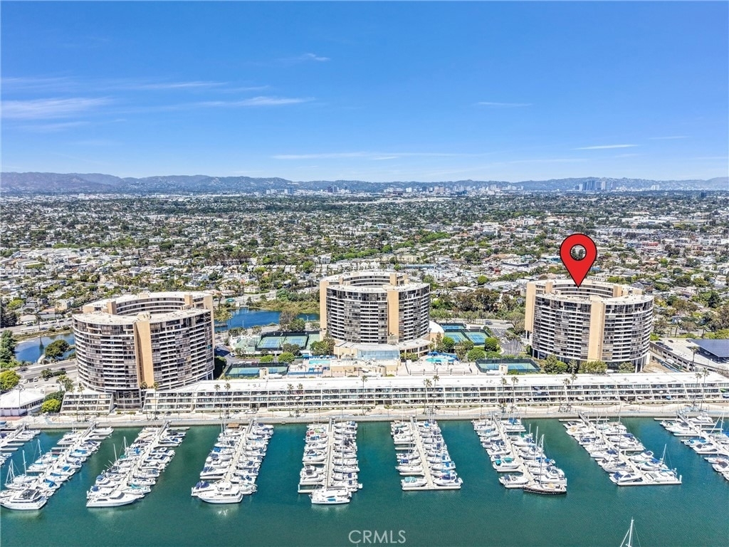 4337 Marina City Dr - Photo 35