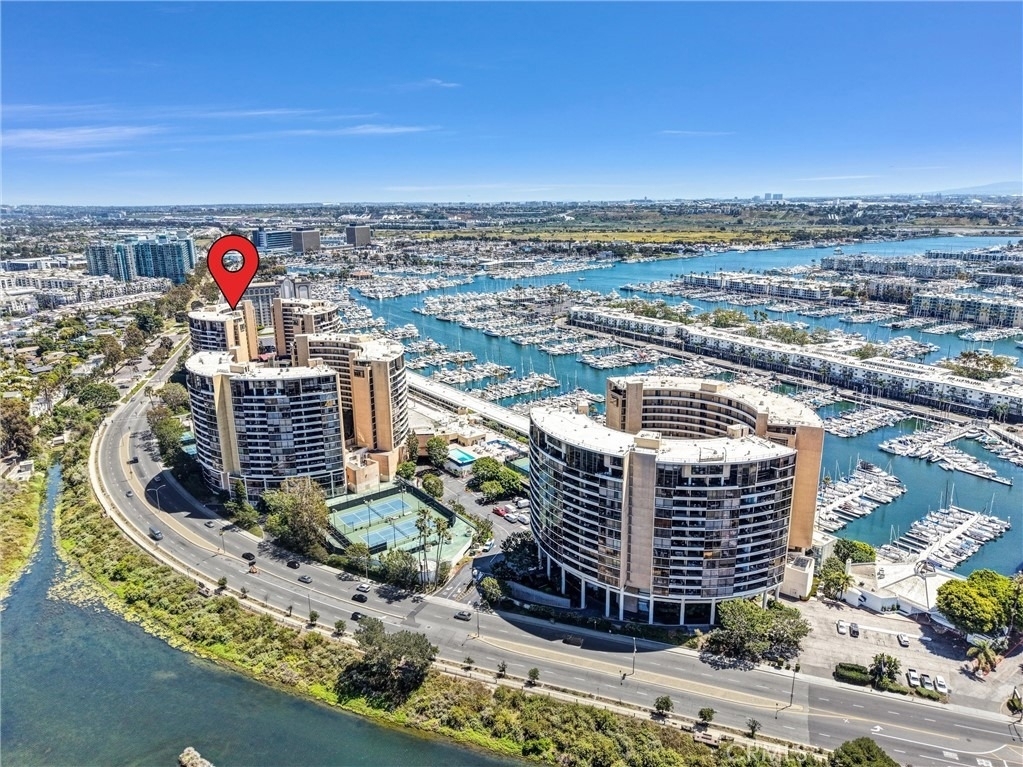 4337 Marina City Dr - Photo 33