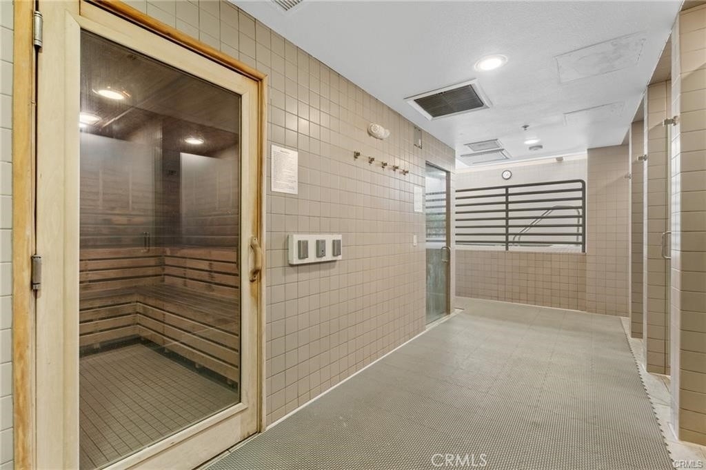 4337 Marina City Dr - Photo 50