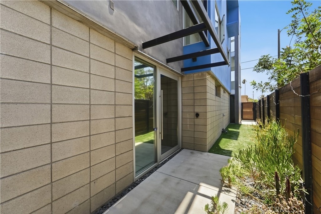 404 Grand Boulevard - Photo 5