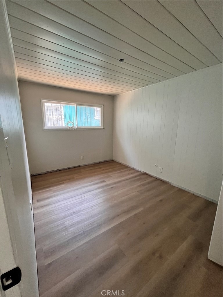 3209 W 110th Street - Photo 7