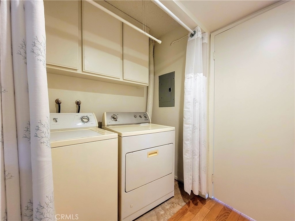 2755 E Hill Street - Photo 25