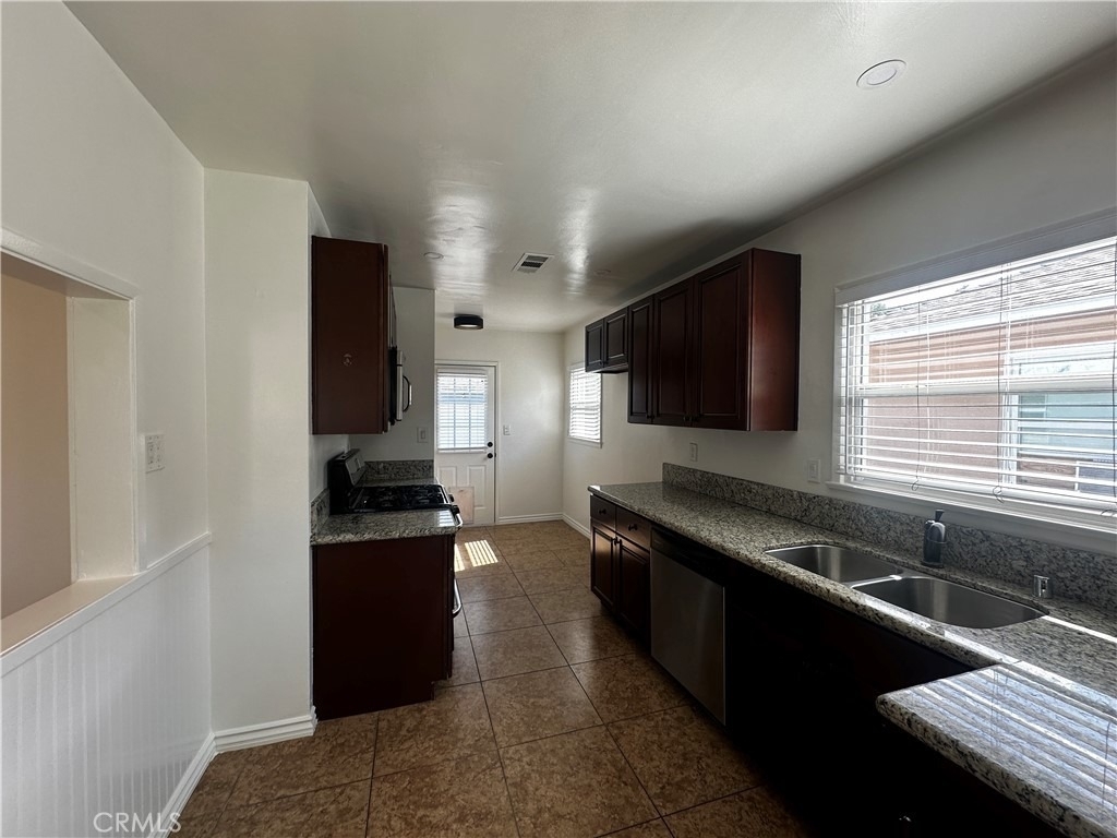 6108 Village Road - Photo 5