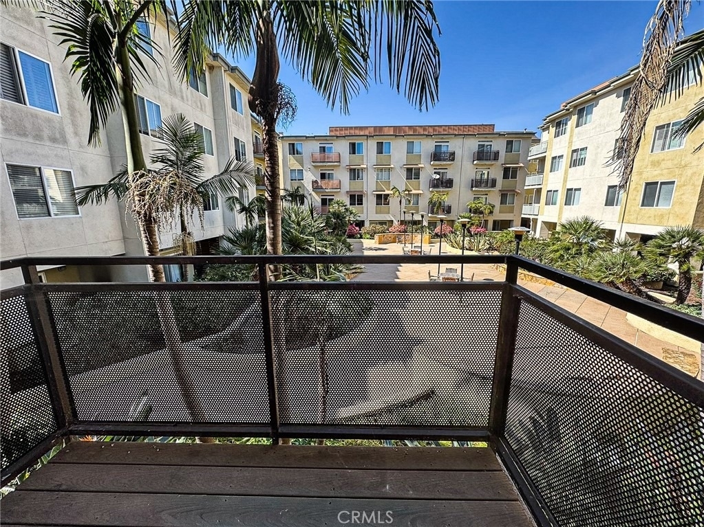 13200 Pacific Promenade - Photo 8