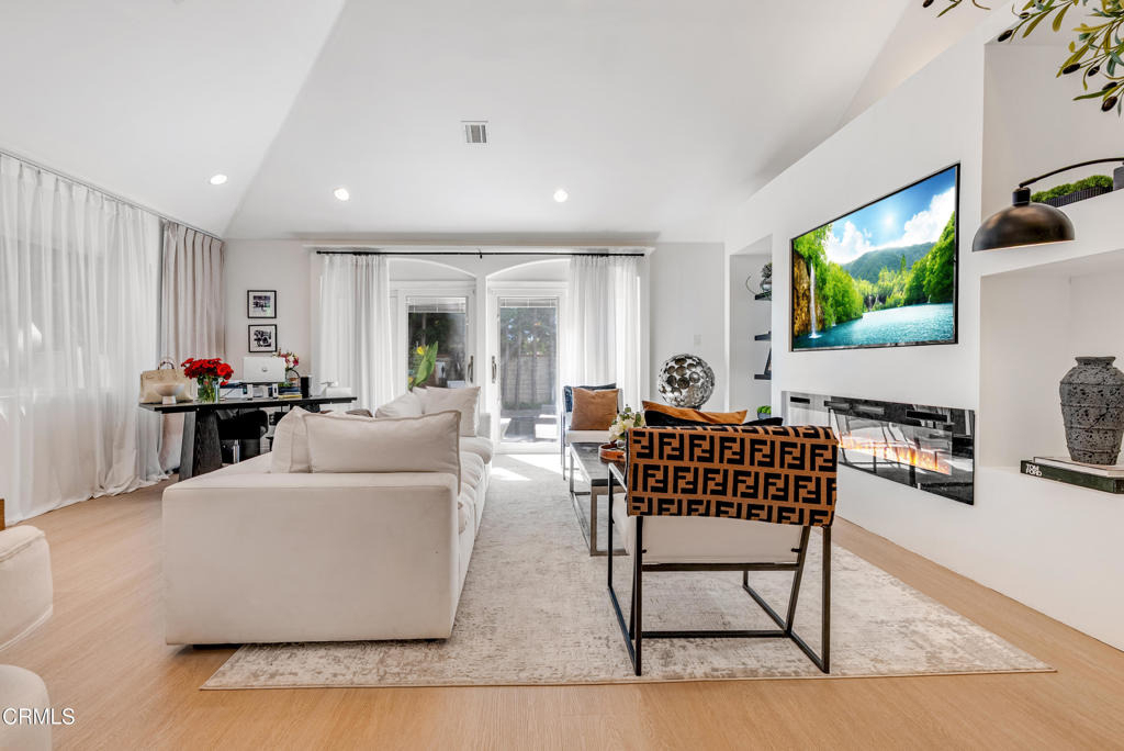 367 S Oak Avenue - Photo 9