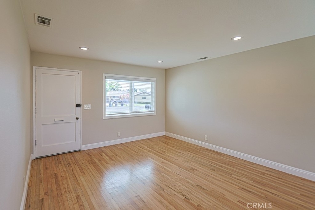 6471 Brown - Photo 4