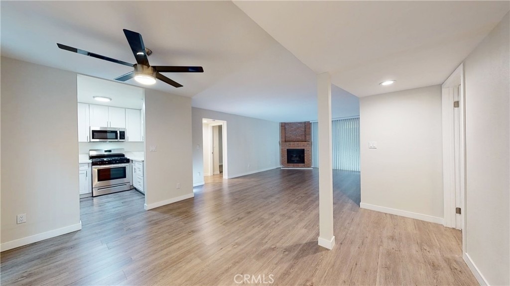 1247 Stoner Avenue - Photo 4