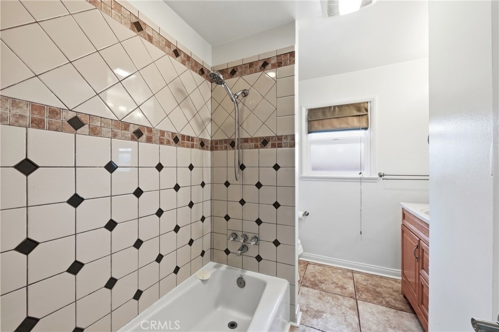 1415 E Walnut - Photo 16