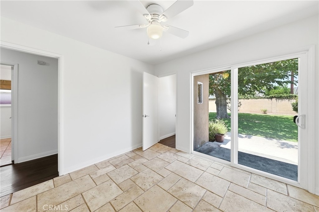 1415 E Walnut - Photo 9