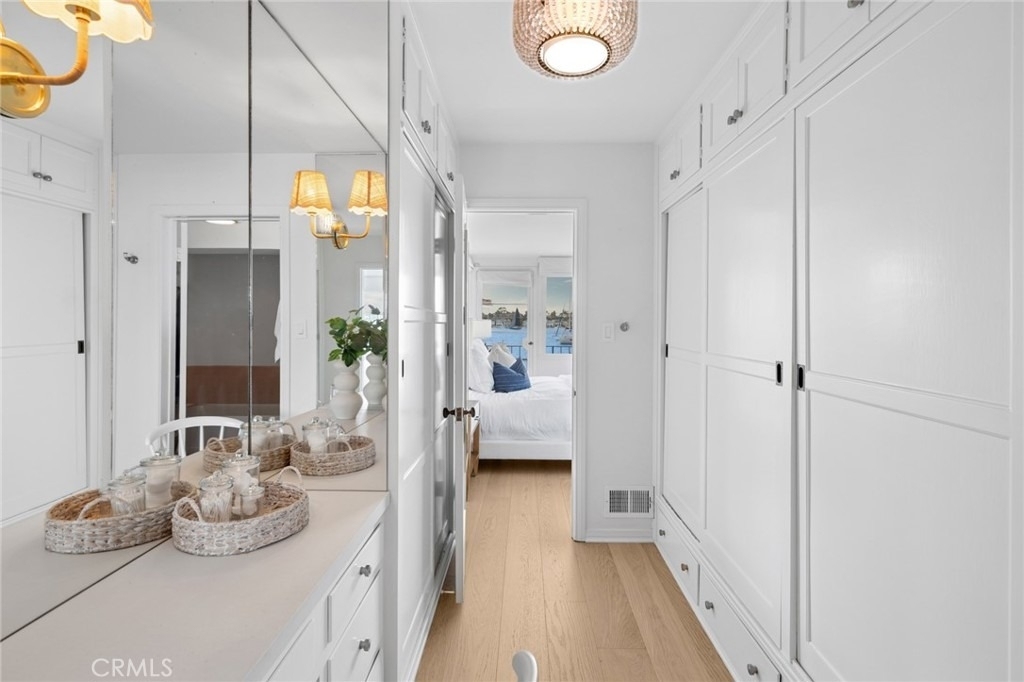 1411 E Bay Avenue - Photo 17