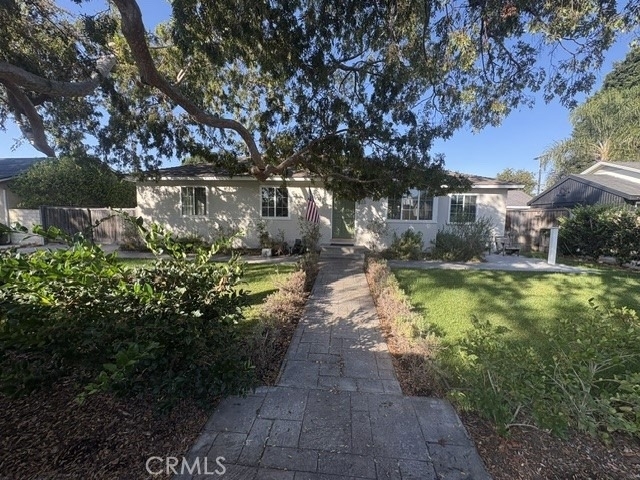 223 Lillian - Photo 0