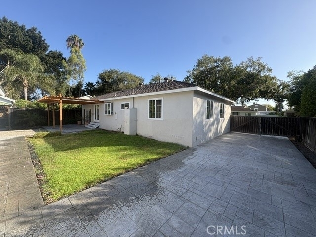 223 Lillian - Photo 3