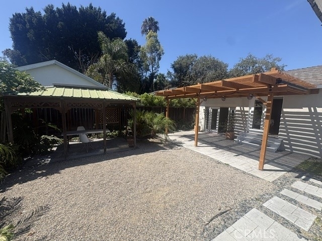 223 Lillian - Photo 6