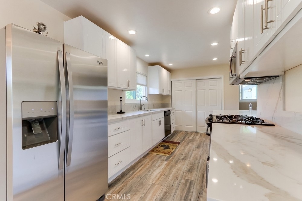 348 22nd Street - Photo 12