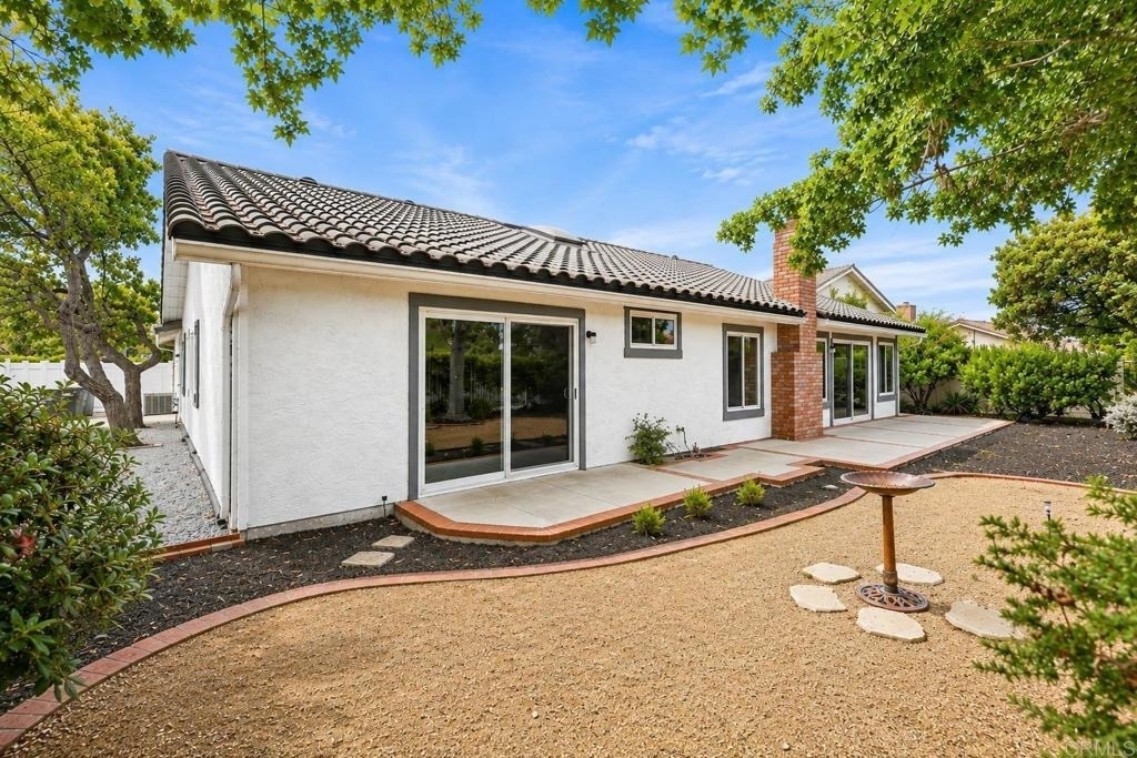 726 Santa Rufina Drive - Photo 2
