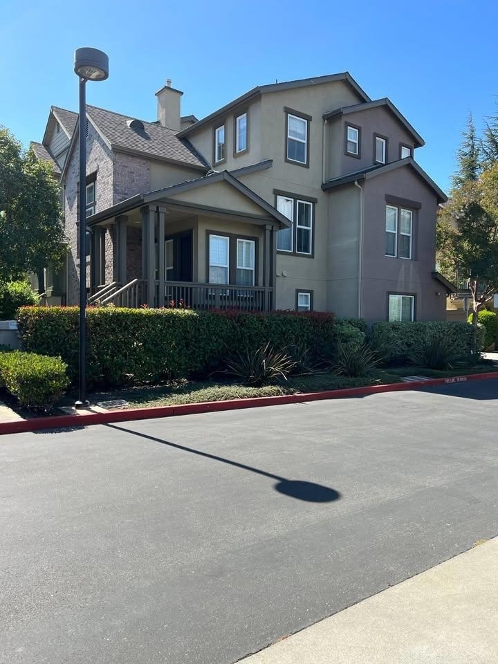 11 Royal Oak Court - Photo 0