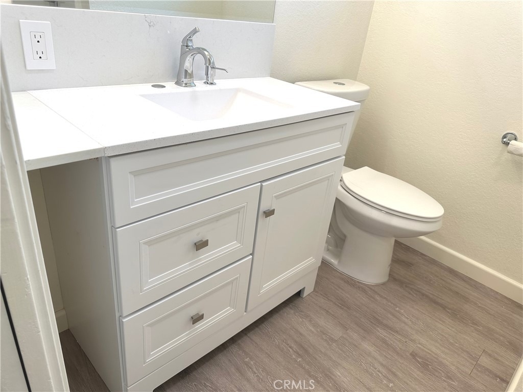 24450 University Avenue - Photo 10