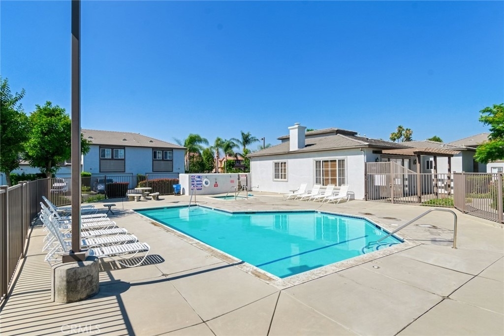 1555 Orange Avenue - Photo 22