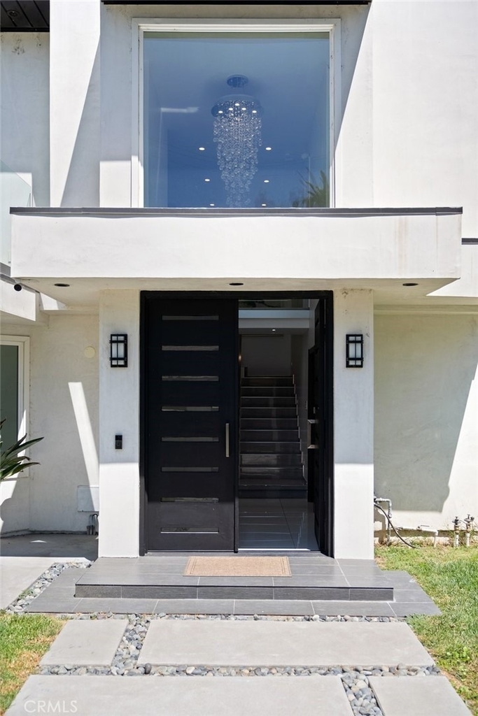 4630 Cedros Avenue - Photo 7