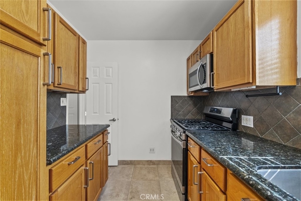 8440 Oakdale Avenue - Photo 9