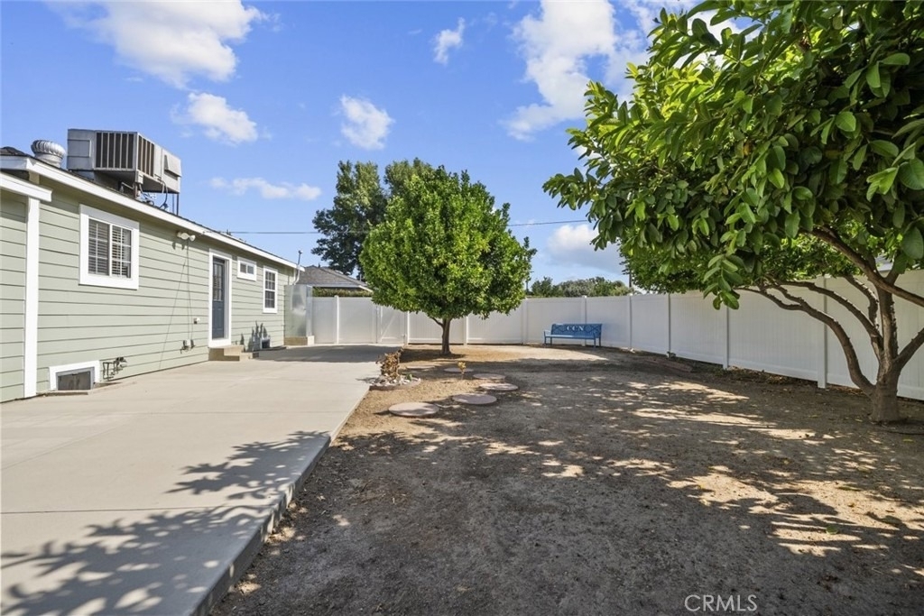 8440 Oakdale Avenue - Photo 16
