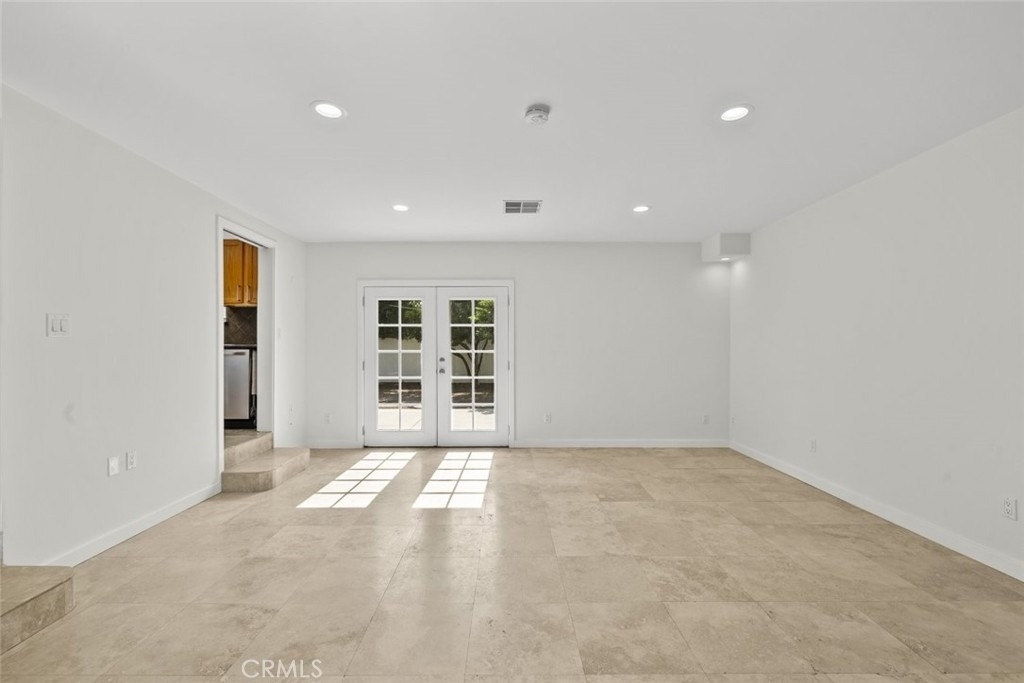 8440 Oakdale Avenue - Photo 7