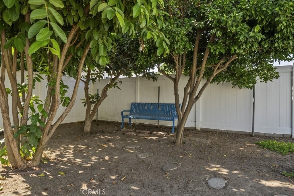 8440 Oakdale Avenue - Photo 15