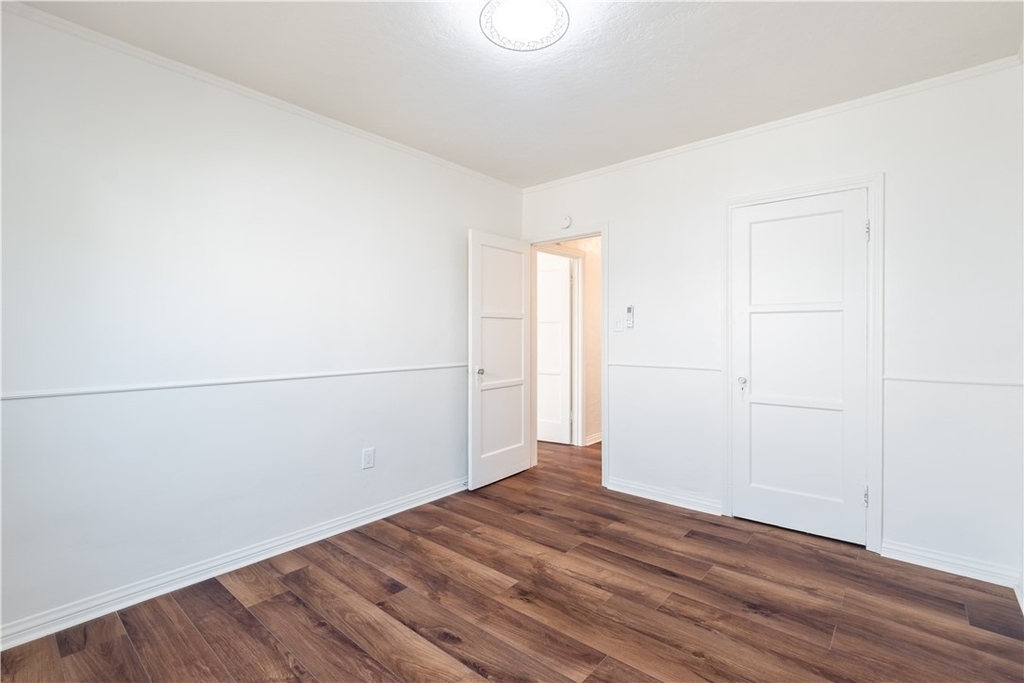8930 S Hobart Blvd - Photo 26