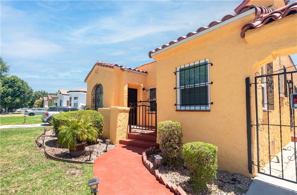 8930 S Hobart Blvd - Photo 1