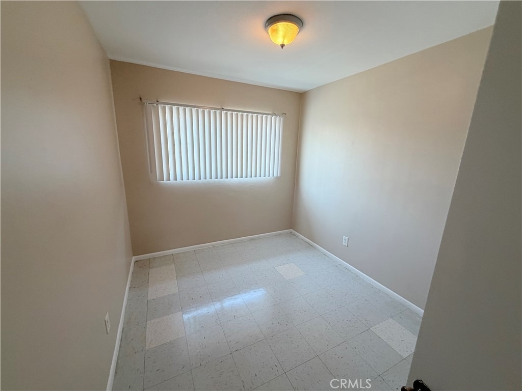936 W Foothill Boulevard - Photo 2