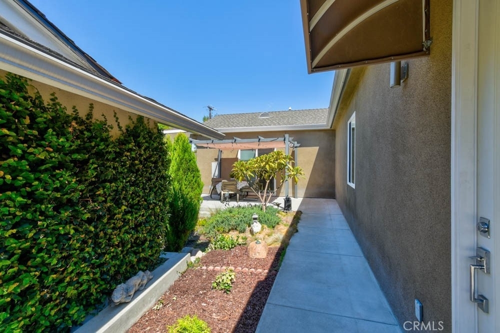 1018 La Presa Drive - Photo 33