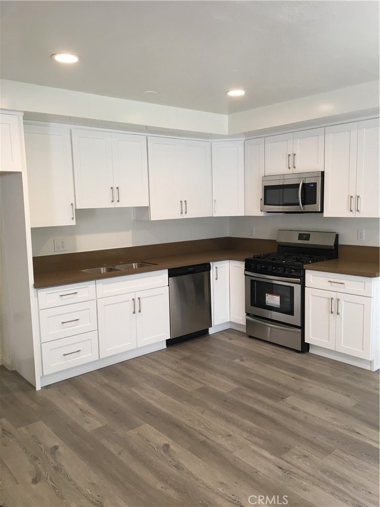 325 N Howard - Photo 2