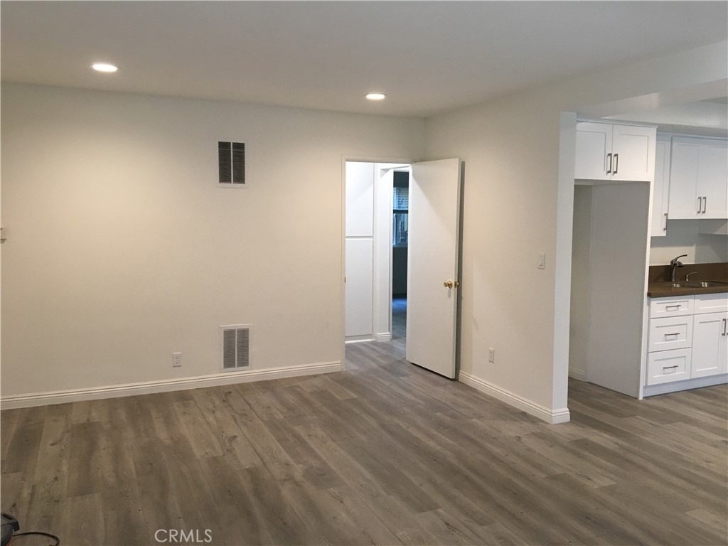 325 N Howard - Photo 7