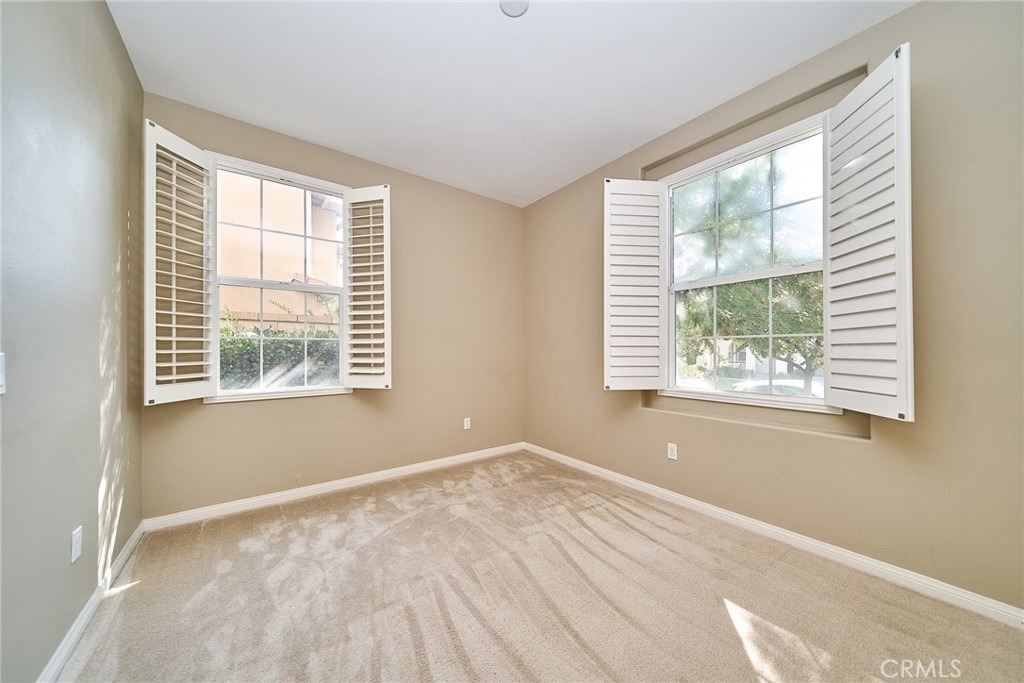 1324 N Macneil Drive - Photo 30