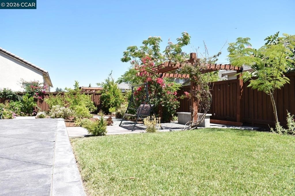 582 Mandevilla Dr - Photo 35