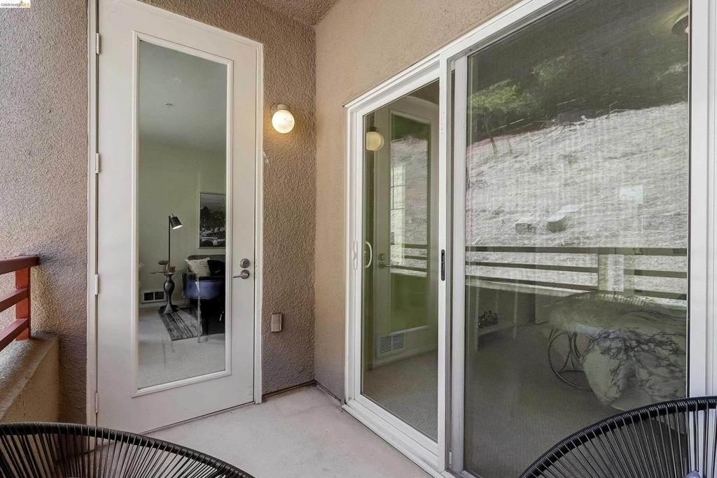 200 Caldecott Ln - Photo 32