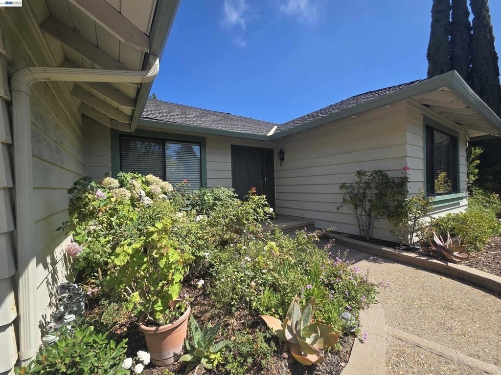 11732 Bloomington Way - Photo 0