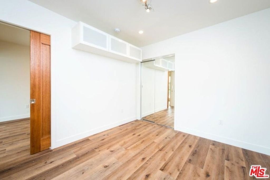2341 Beach Avenue - Photo 7