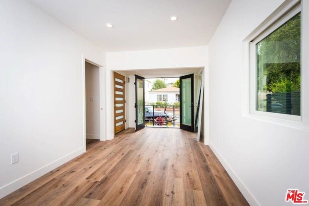 2341 Beach Avenue - Photo 11