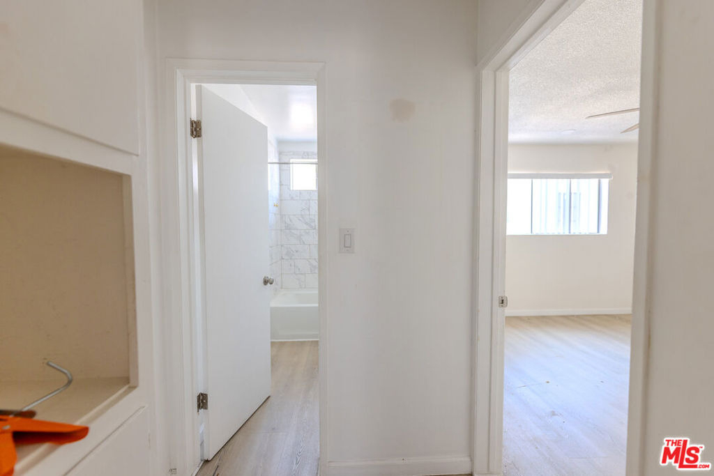 1426 S Orange Grove Avenue - Photo 7