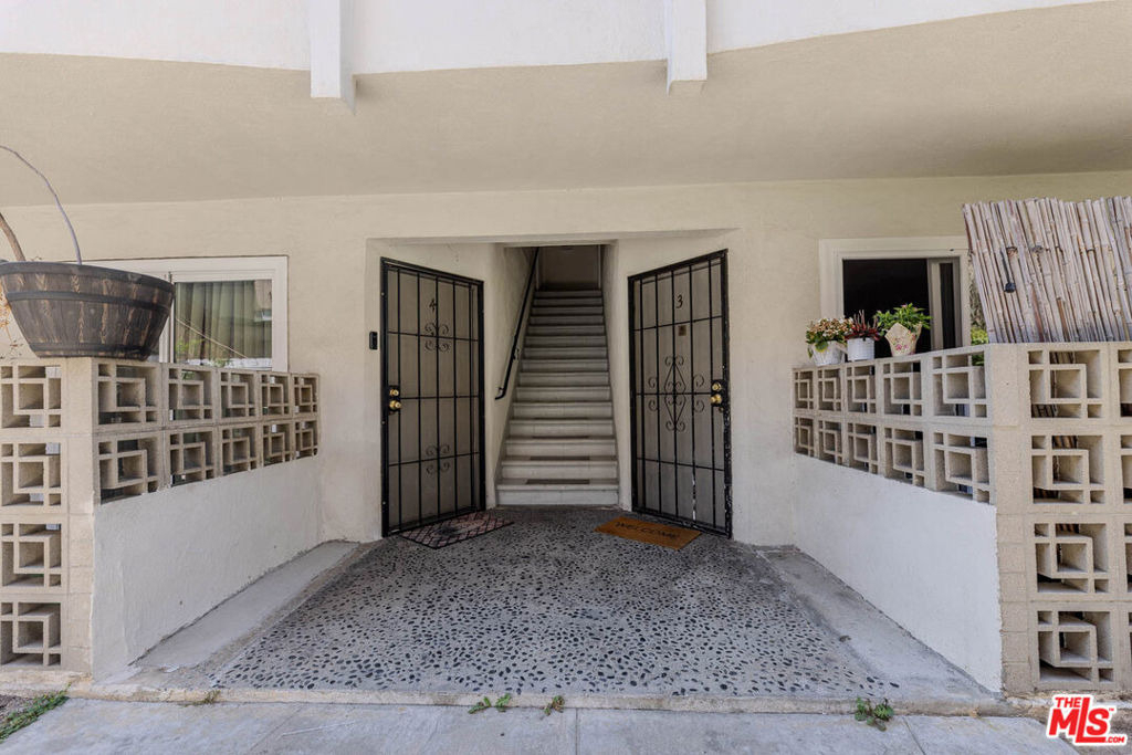 1426 S Orange Grove Avenue - Photo 14