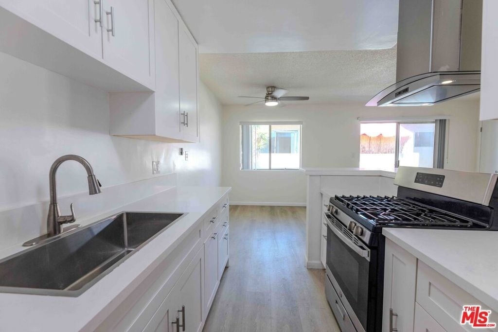 1426 S Orange Grove Avenue - Photo 4