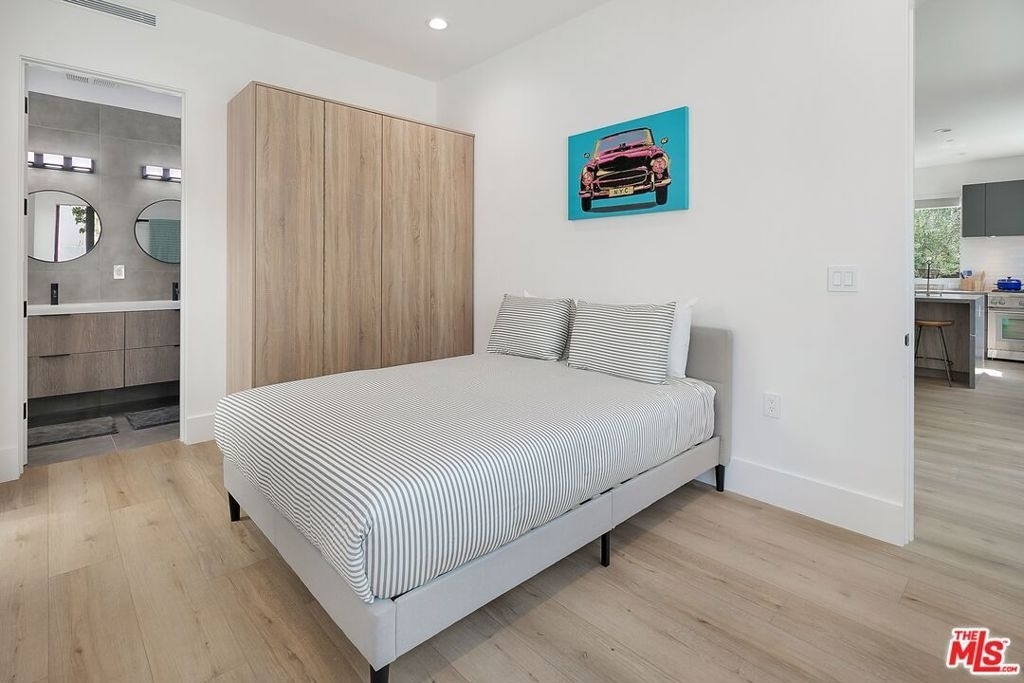 1236 N Spaulding Avenue - Photo 10