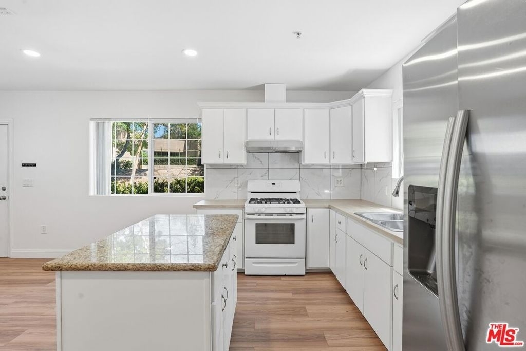 12311 Bradford Place - Photo 10