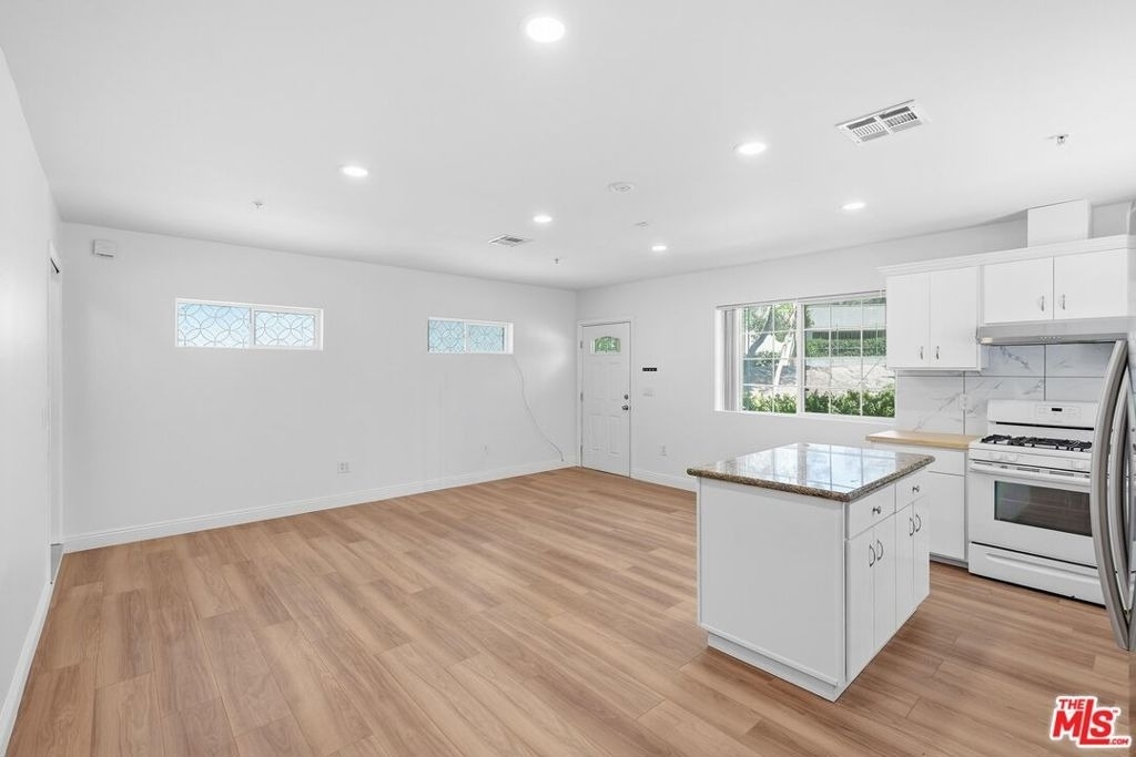 12311 Bradford Place - Photo 11