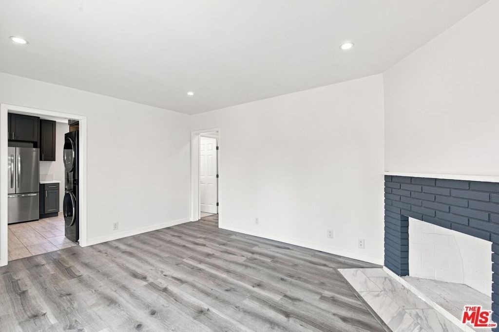 11485 Cumpston Street - Photo 9