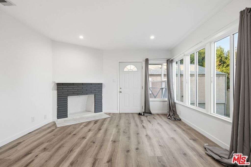 11485 Cumpston Street - Photo 4