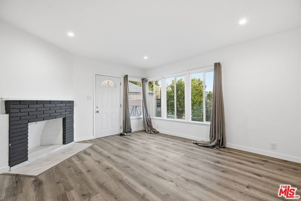 11485 Cumpston Street - Photo 0