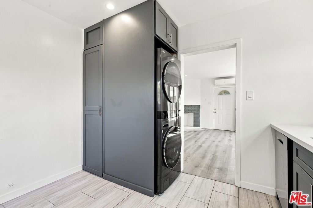 11485 Cumpston Street - Photo 14