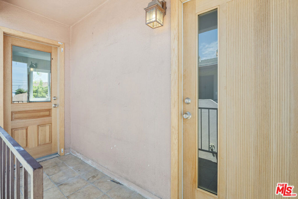 4622 W 149th Street - Photo 2